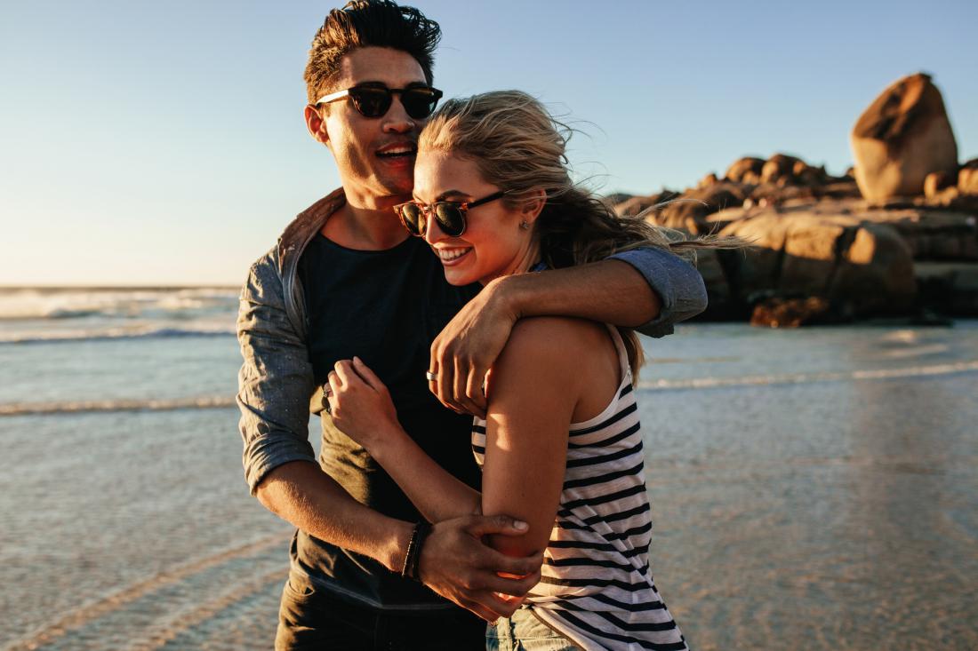 7 očitnih znakov, da je tvoja poletna romanca pravzaprav tvoj sanjski partner