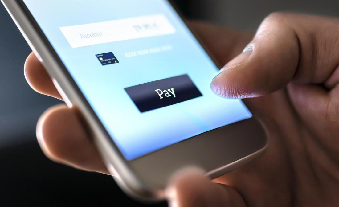 Kako varen je za plačevanje sistem PayPal (Odgovarja pravnik Boštjan J. Turk)
