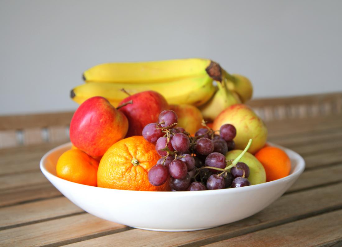 Zdravi prigrizki: 11 sadežev z najmanj sladkorja