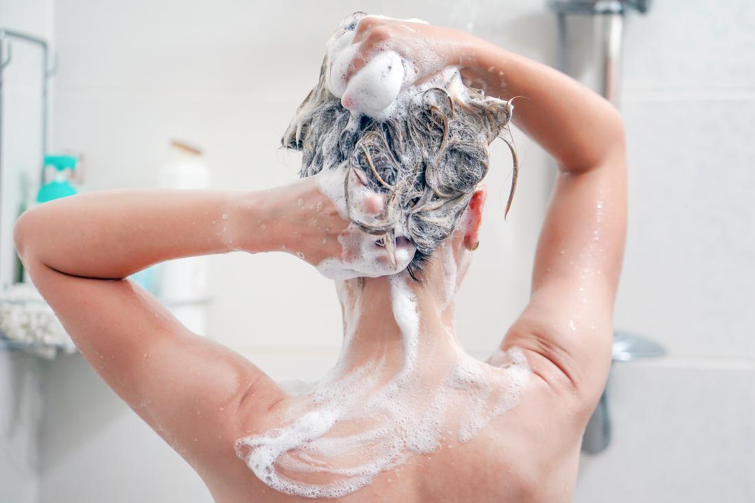 Pet znakov, da prepogosto umivate lase (čeprav ste prepričani, da jih ne)
