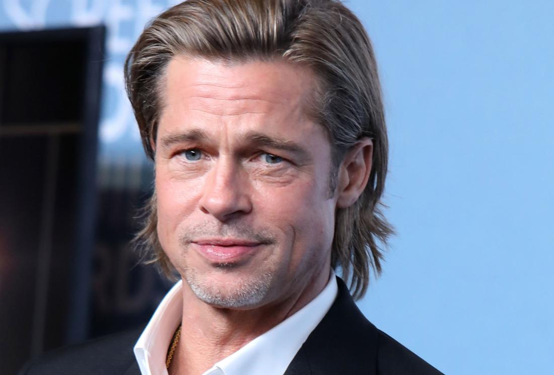 Tako se je Brad Pitt ob prejetju nagrade BAFTA ponorčeval iz princa Harryja