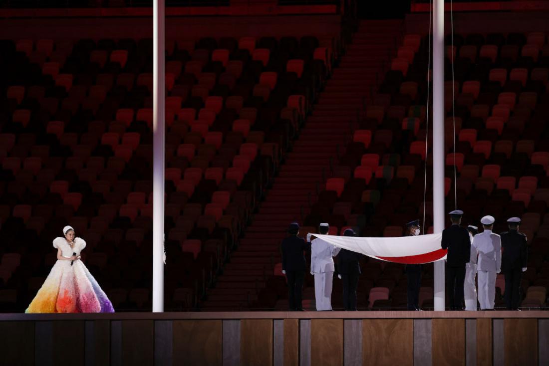 Obleka z olimpijske slovesnosti, o kateri govori ves svet