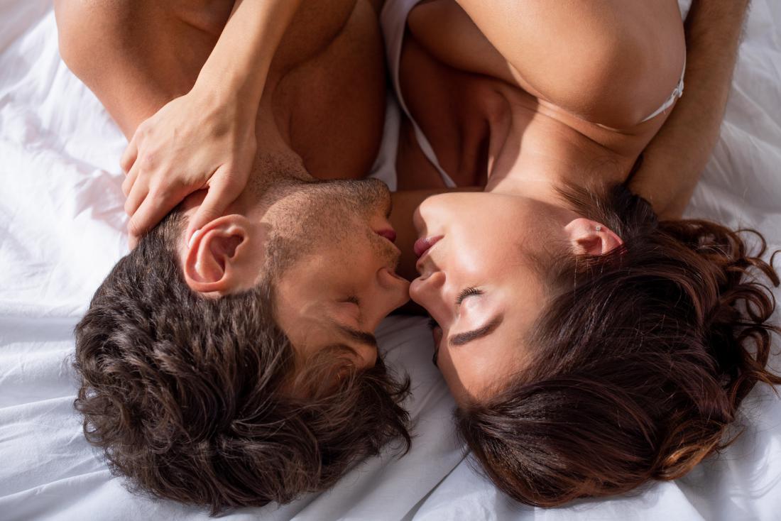 Hitro v posteljo! Znanost je odkrila še en pozitiven učinek seksa