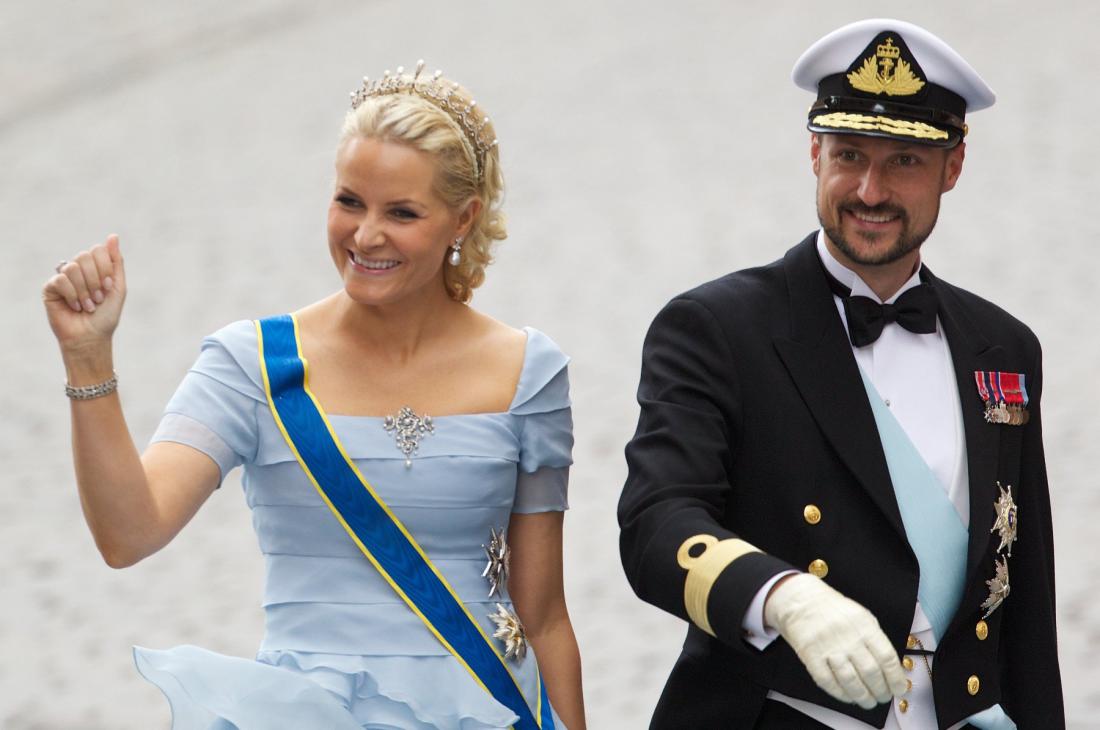 Mama samohranilka, ki je postala princesa (resnična zgodba z Norveške)