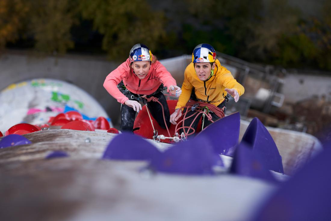 Z Domnom sta vrh dosegla v drugem poskusu, bila sta izčrpana. Foto: Jakob Schweighofer/Red Bull Content Pool